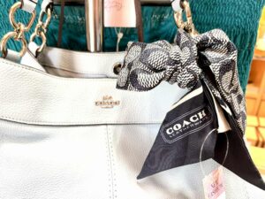 0e89a627-3bf3-445a-acfc-222d7304ecd2