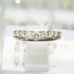 本日のおすすめはデザインのいい18金ダイヤの指輪。福岡の質屋ハルマチ原町質店