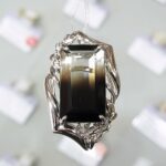 本日のおすすめはプラチナ クォーツのペンダントです♪ 福岡の質屋ハルマチ原町質店