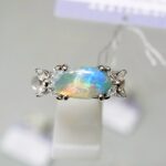 本日のおすすめはプラチナ オパールの指輪です♪ 福岡の質屋ハルマチ原町質店